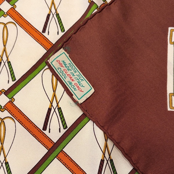 Vintage Gucci horse whip silk scarf - Picture 2 of 4